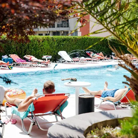 Biato Lägenhetshotell 3*