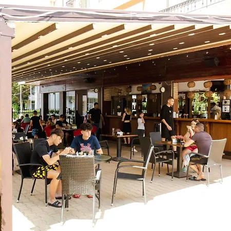 Lägenhetshotell Biato 3*